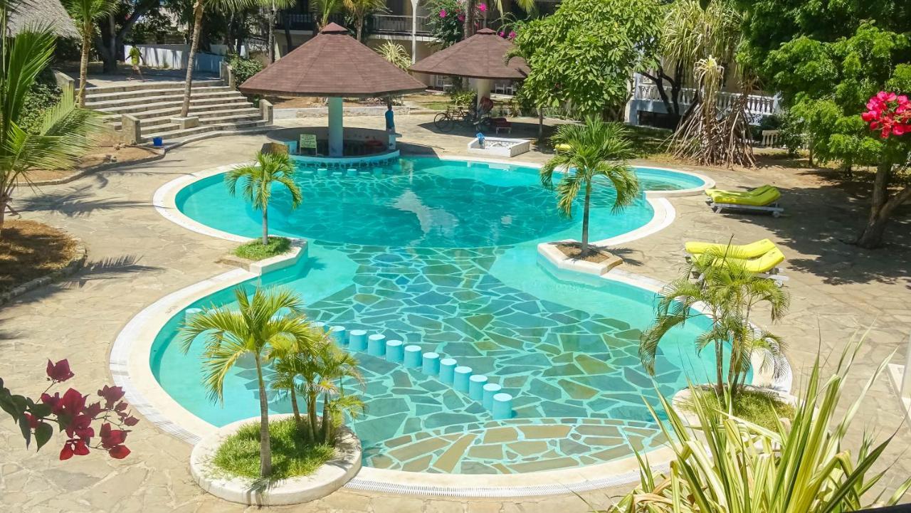 Lily Palm Resort Ватаму Екстер'єр фото