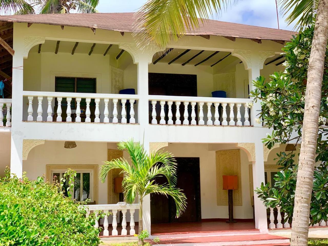 Lily Palm Resort Ватаму Екстер'єр фото