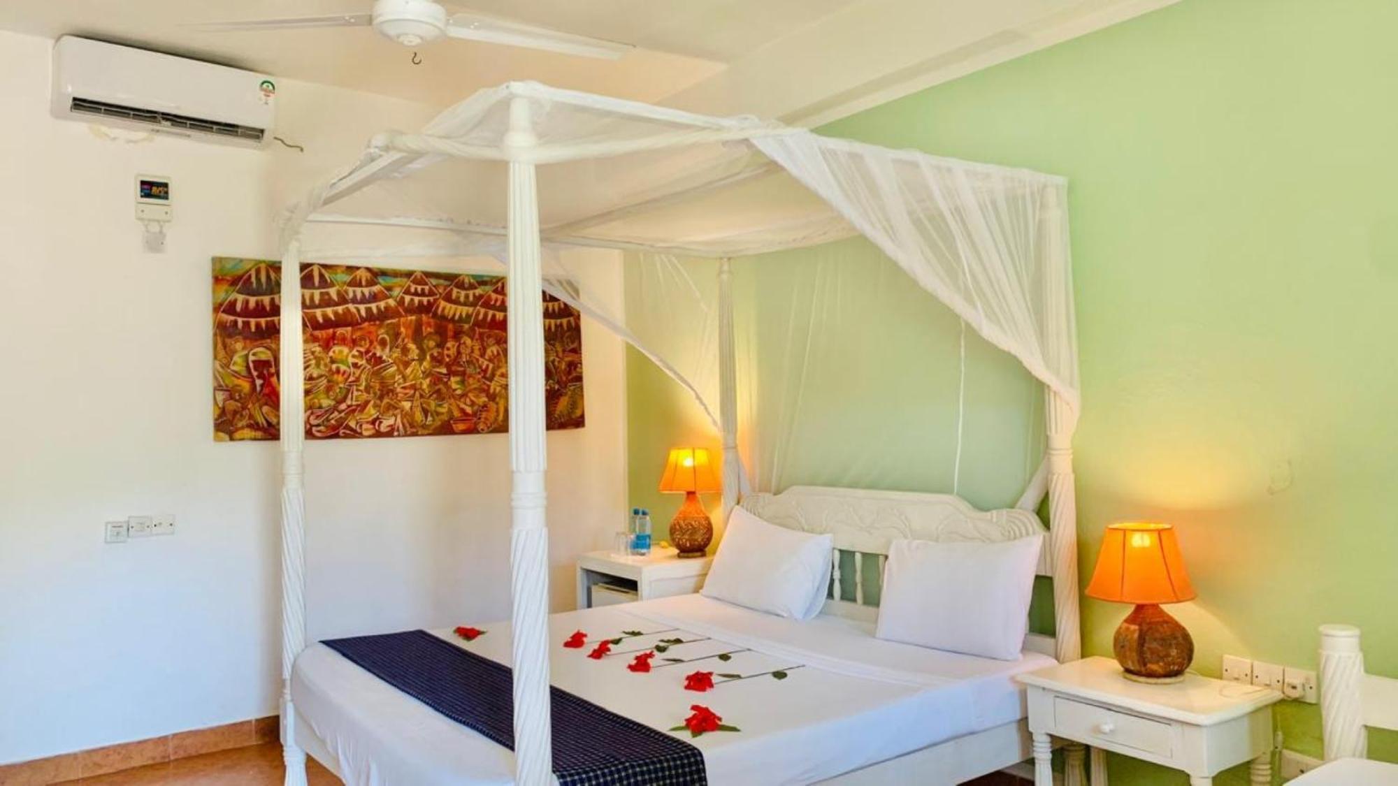 Lily Palm Resort Ватаму Екстер'єр фото