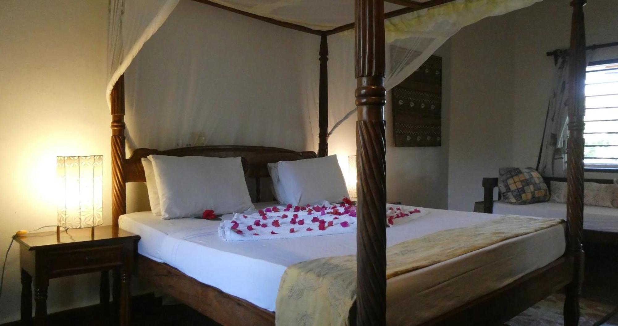 Lily Palm Resort Ватаму Екстер'єр фото