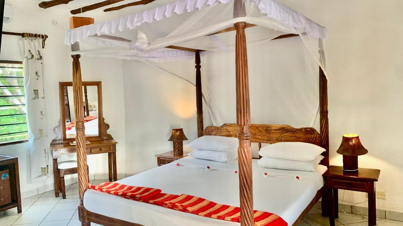 Lily Palm Resort Ватаму Екстер'єр фото